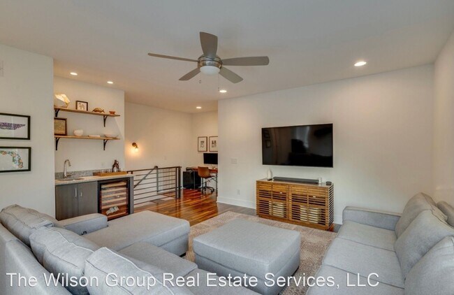Building Photo - 4 br, 4 bath House - 2217B 11th Avenue South