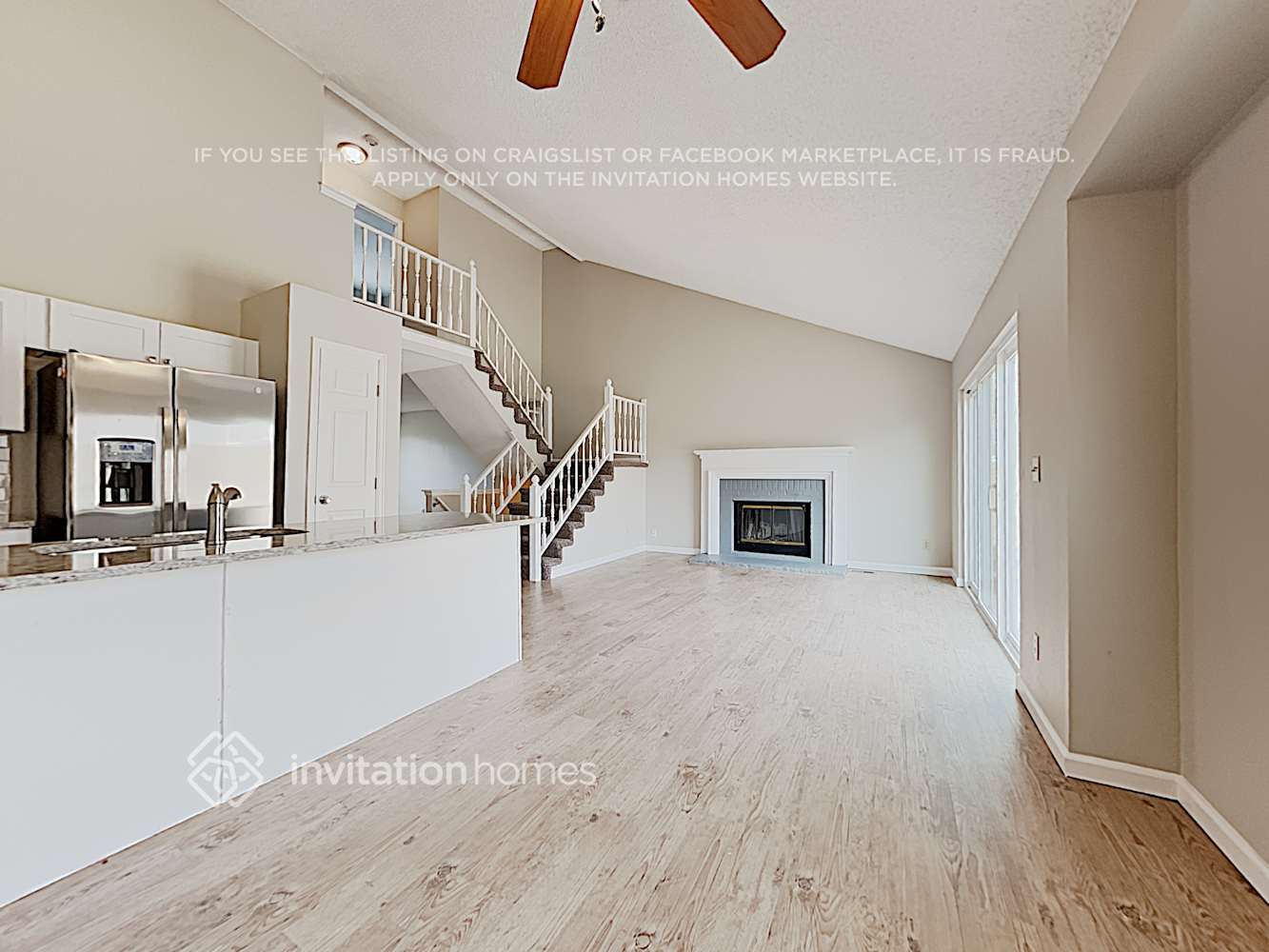 Building Photo - 2882 S Espana St