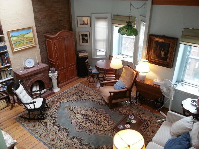 *Pictures are representative samples of the advertised unit. In some cases, the actual units you tou - 11 Worthington St