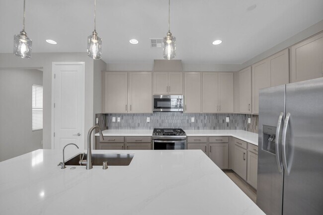 Building Photo - 4bedroom home in Summerlin