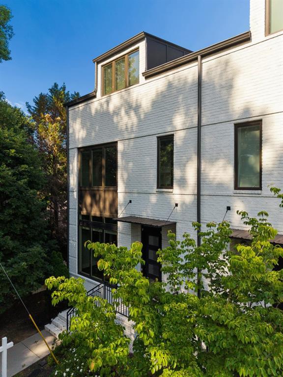 Building Photo - 2974 Hermance Dr NE