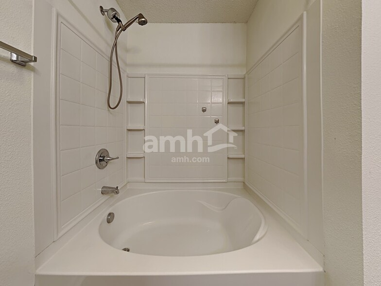 Building Photo - 14298 Banister Dr