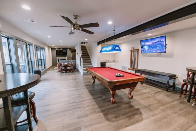 Building Photo - 2104 Almand Dr