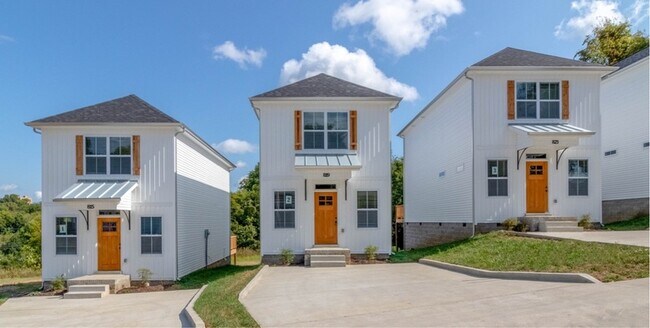 Building Photo - 827 Charlotte St