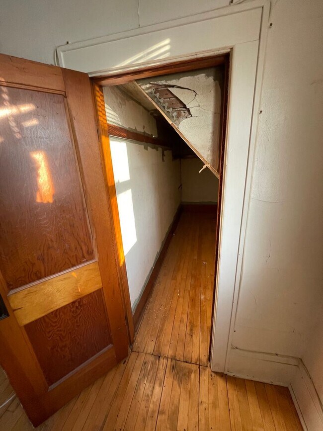 Building Photo - 5241 North 31st Street