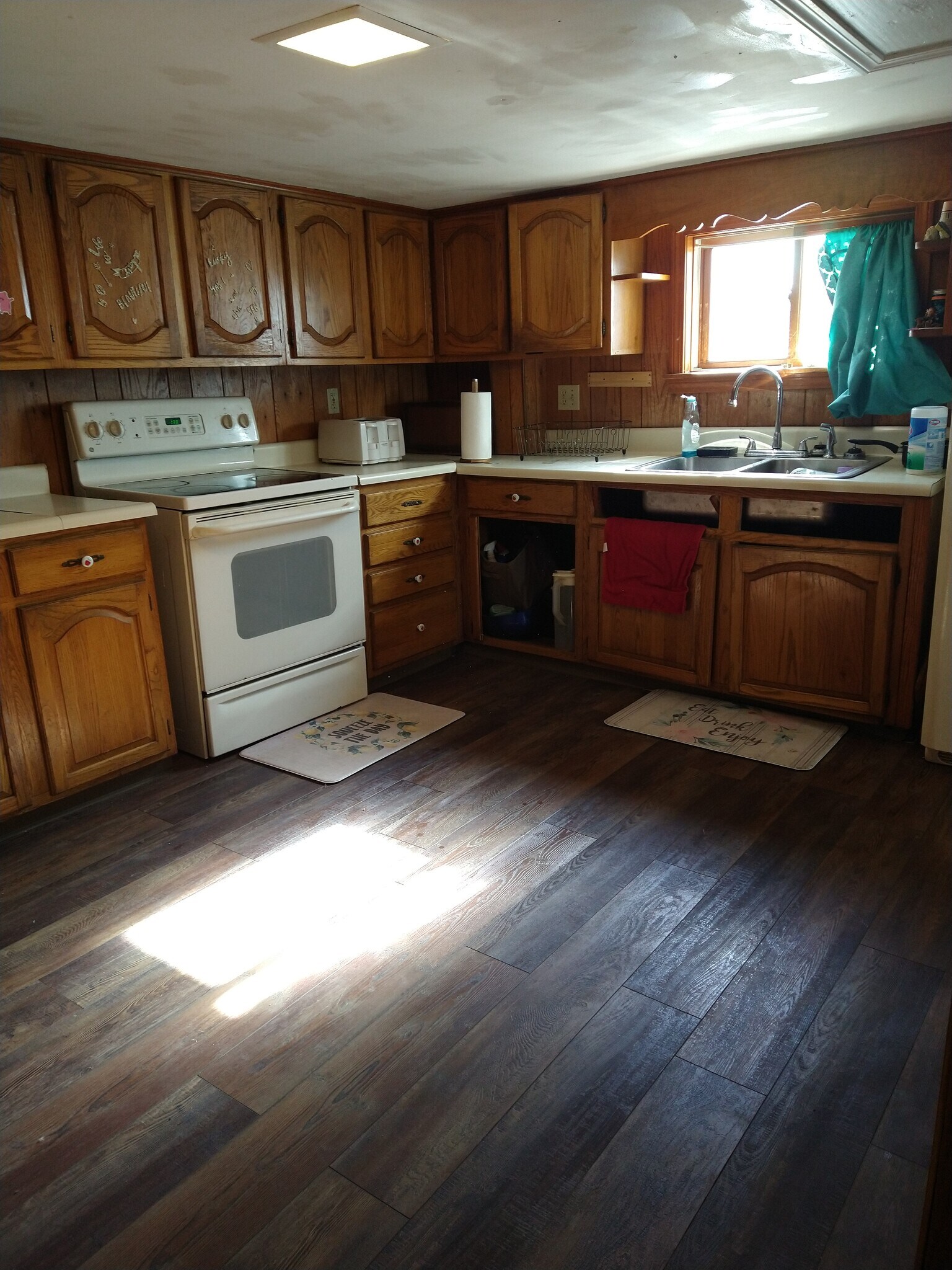 Building Photo - 76 Aspen St