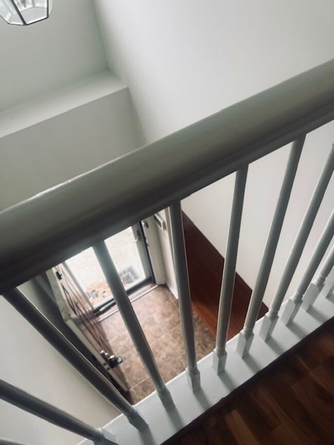 Building Photo - Jordans Crossing