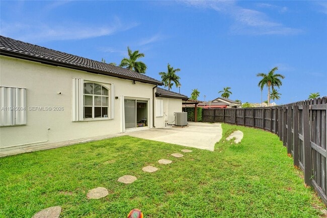 Building Photo - 898 NW 131st Ave