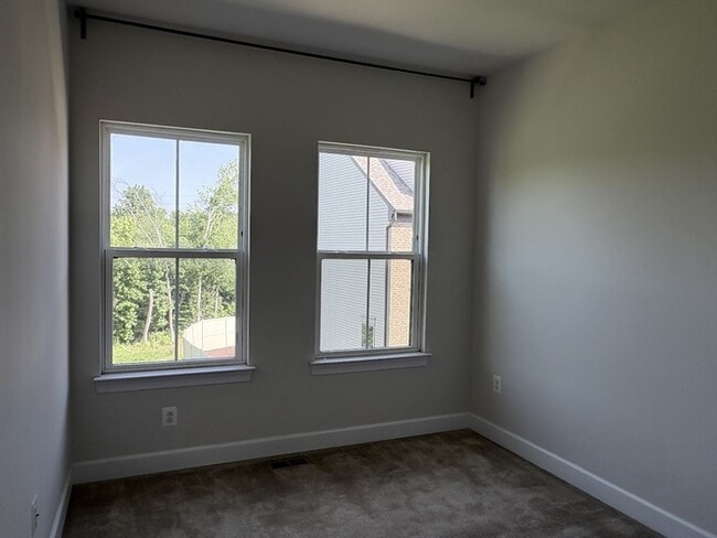 Building Photo - 116 Albany Pl