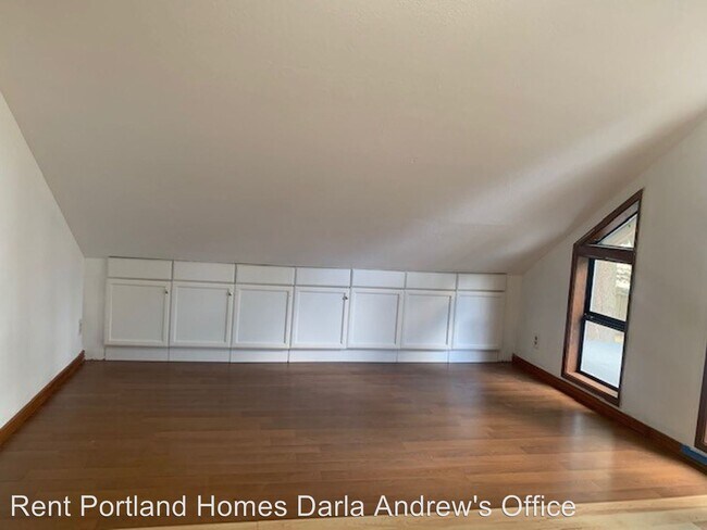 Building Photo - 2 br, 1 bath House - 6030 SW 170th Avenue