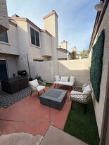 Patio connecting kitchen and living room - 3315 E Kelton Ln