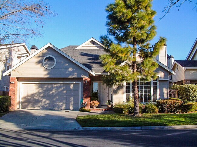 Primary Photo - 809 Portman Dr