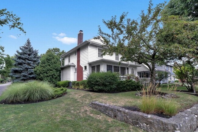 Building Photo - 109 S Westgate Ave