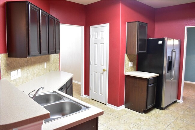 Building Photo - 2911 Creek Arbor Cir