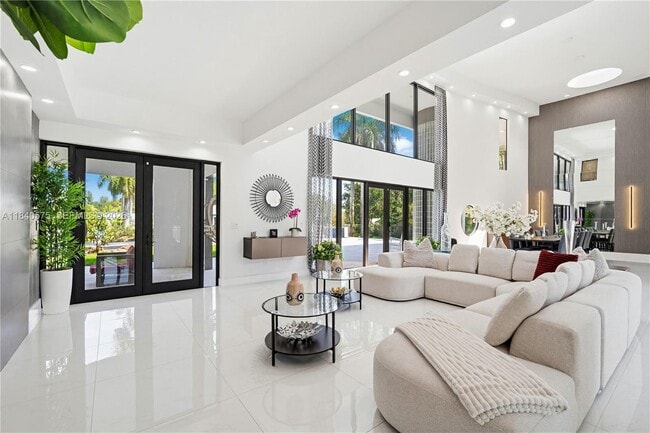 Building Photo - 14401 SW 63rd St