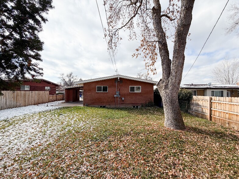 Building Photo - 3360 Gramercy Ave