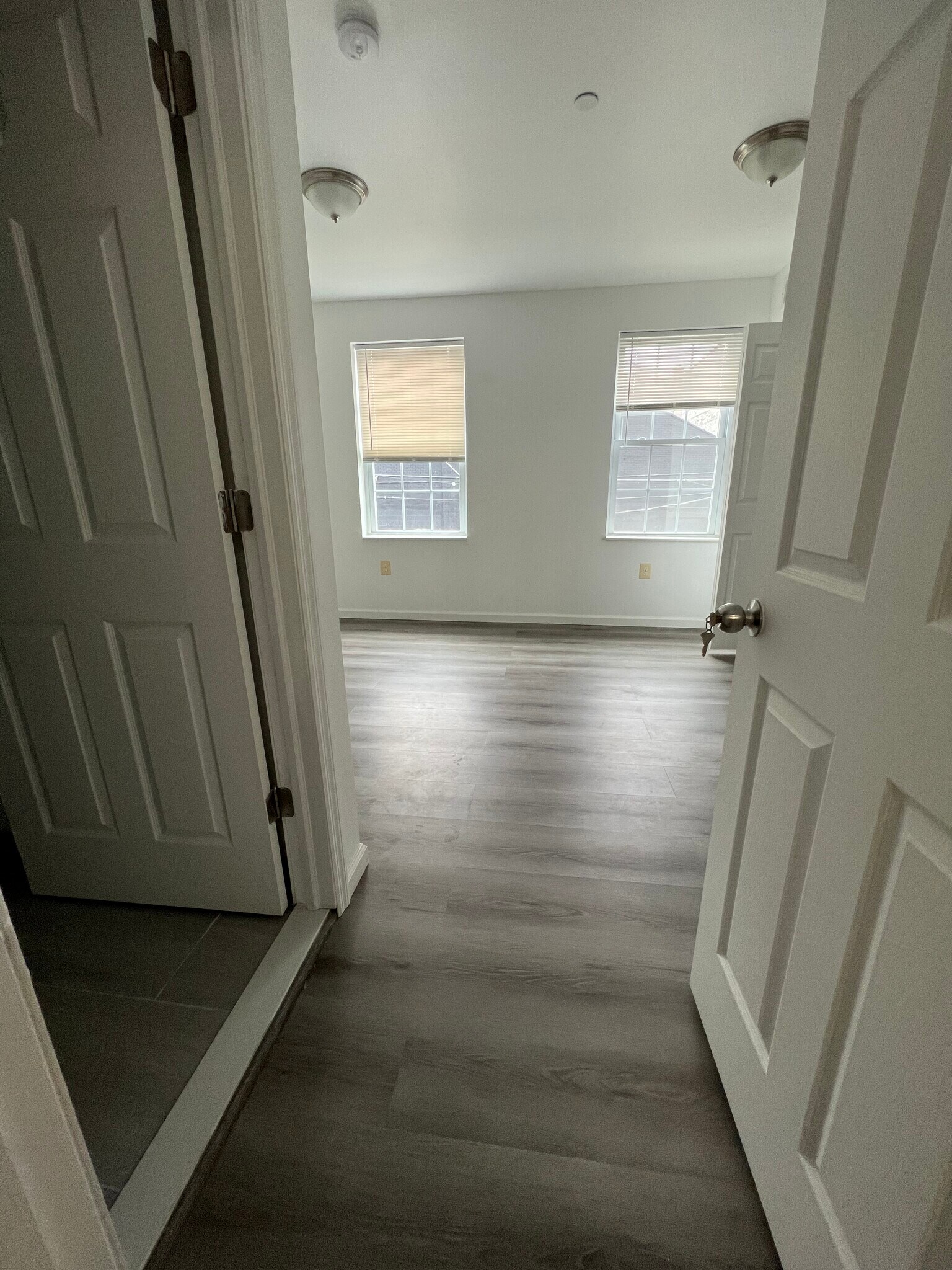 Building Photo - 1025 Buttonwood St