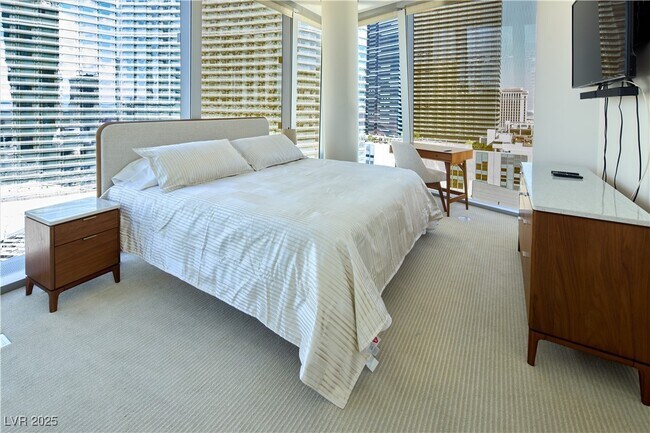 Building Photo - 3726 S Las Vegas Blvd