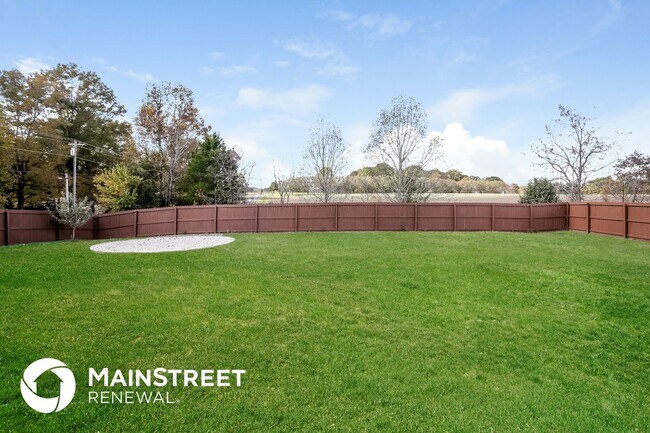 Building Photo - 111 Naples Rd