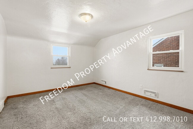 Building Photo - 2238 Lutz St