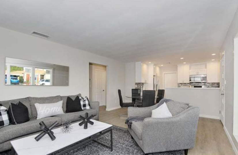 Building Photo - 4028 Hope St