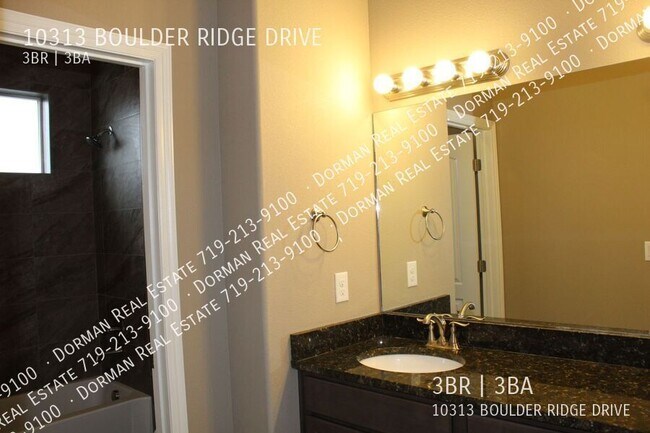 Building Photo - 10313 Boulder Ridge Dr