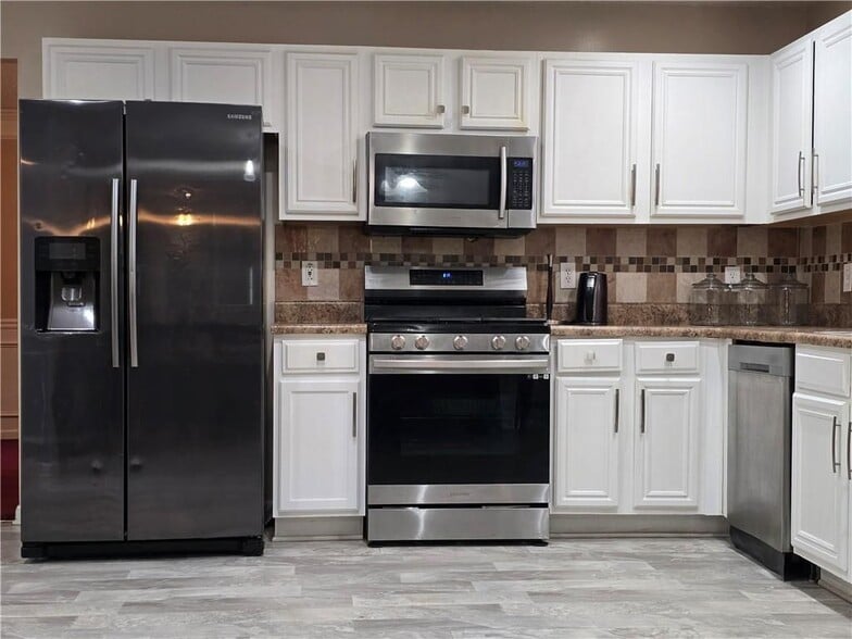 Building Photo - 5195 Miller Woods Trail