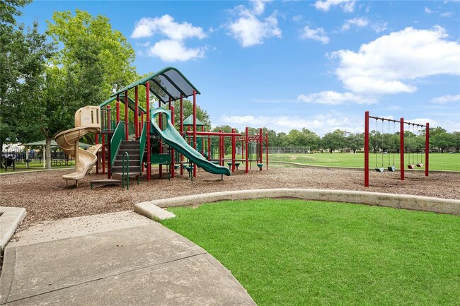 Building Photo - 12707 Trail Hollow Dr