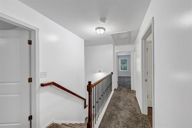 Building Photo - 59 Creighton Ln
