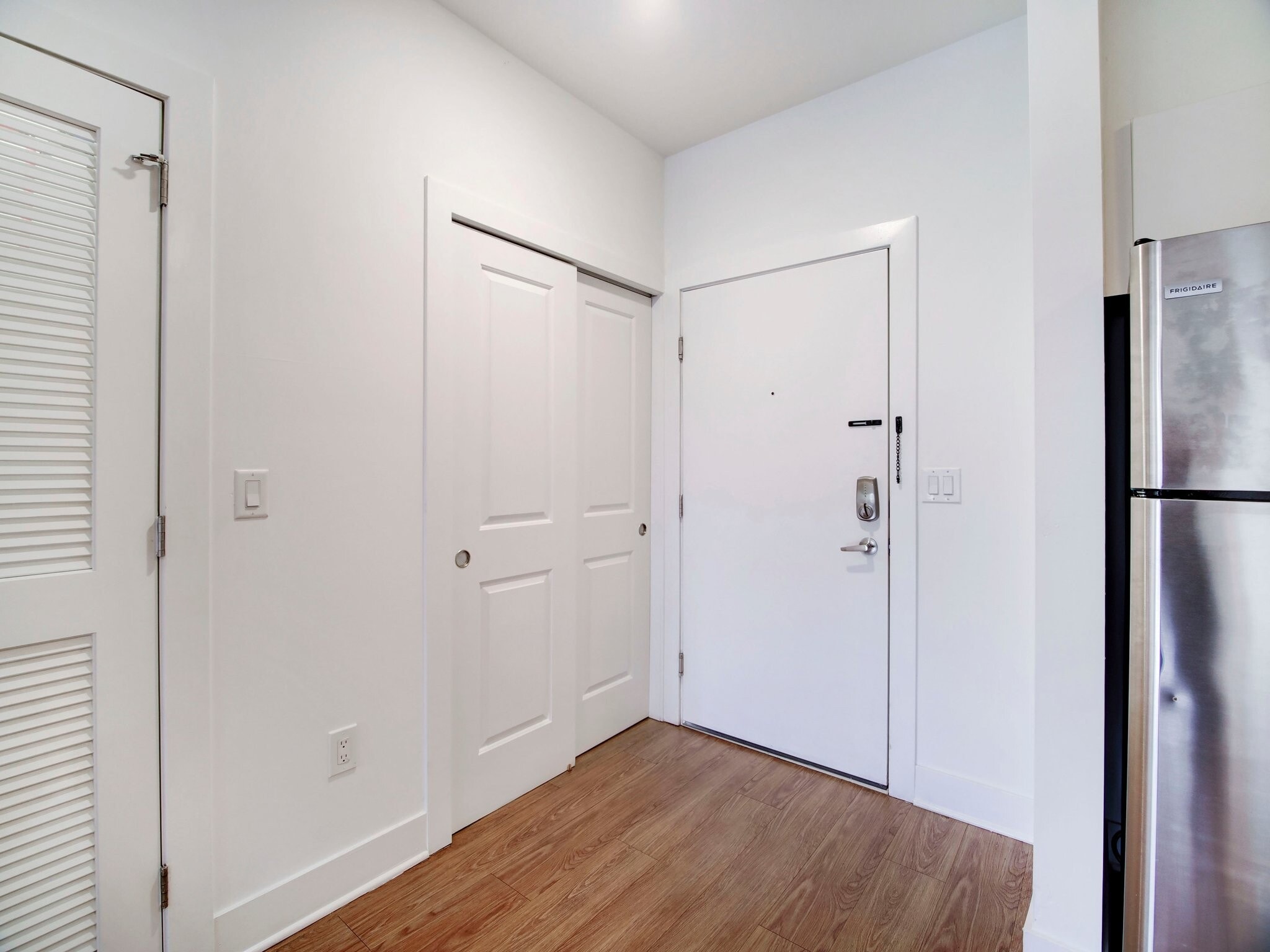 Building Photo - 429 Bergen Ave