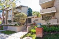 Building Photo - 1000 E California Blvd