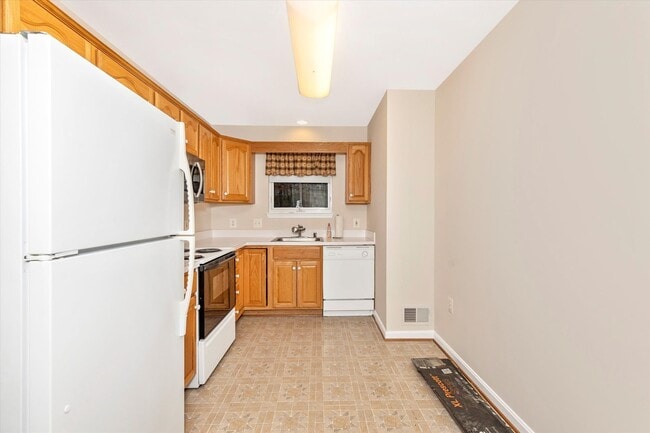 Building Photo - Wildwood Park Rental