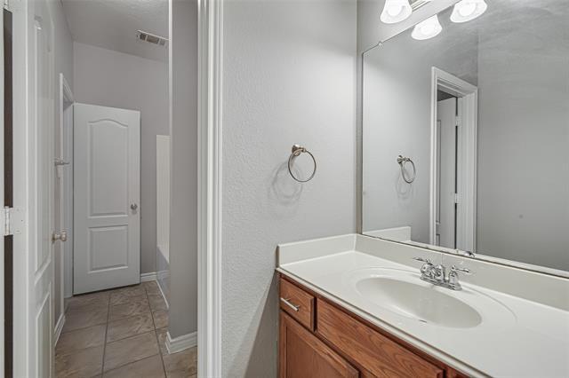 Building Photo - 4321 Twinleaf Dr