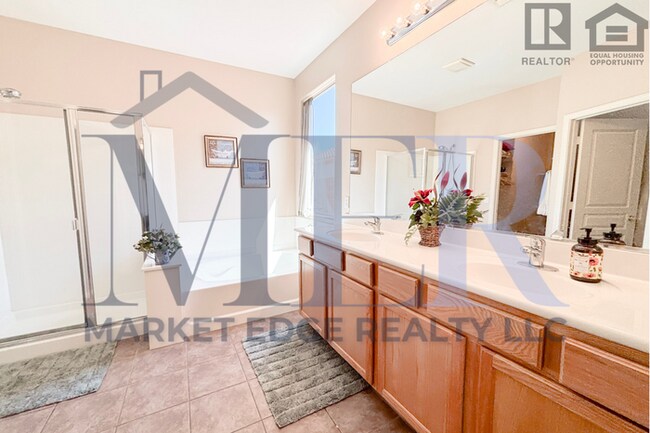 Building Photo - 4Bed/2Bath Furnished Home at Monroe/87th A...