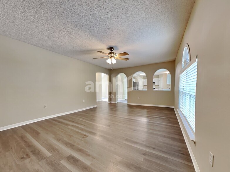 Building Photo - 1848 Saga Ct