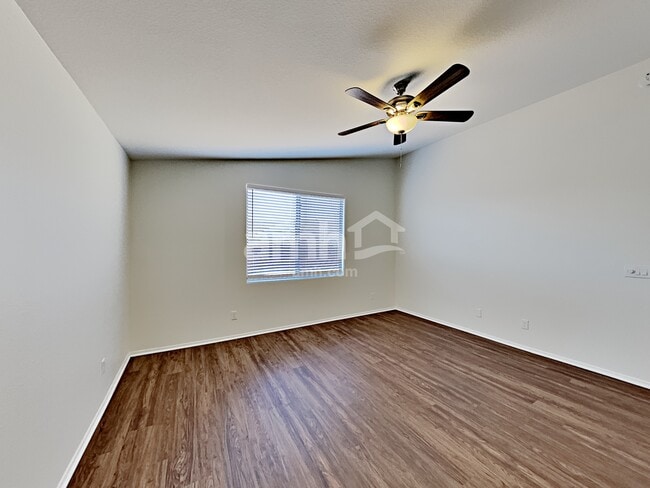 Building Photo - 4284 W Veranda St