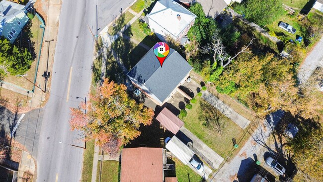 Building Photo - Charming 2-Bedroom Home with Hardwood Floors in North Highland Park