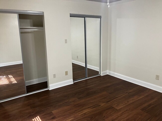 Building Photo - Charming 3-bedroom, 2-bathroom home