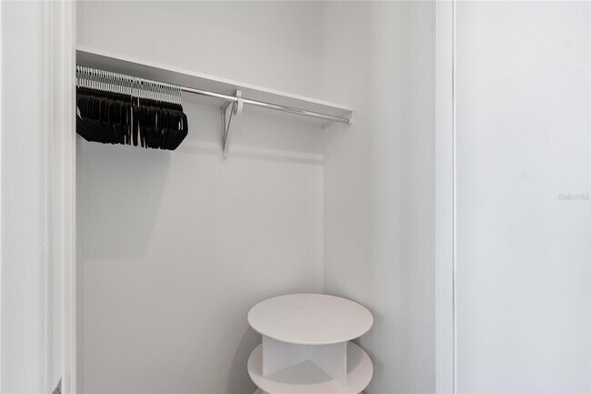 Building Photo - 400 Central Ave