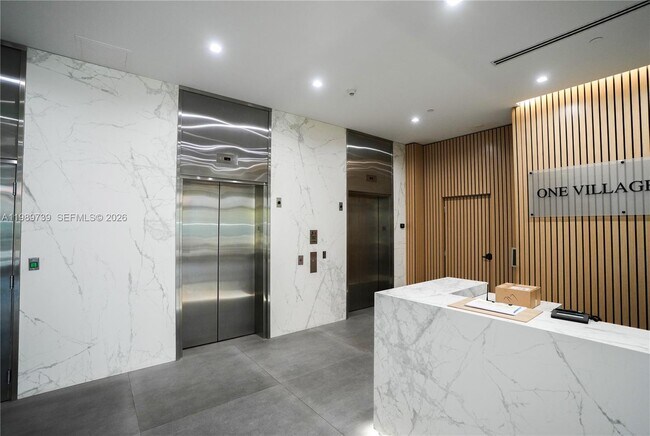 Building Photo - 4100 Salzedo St