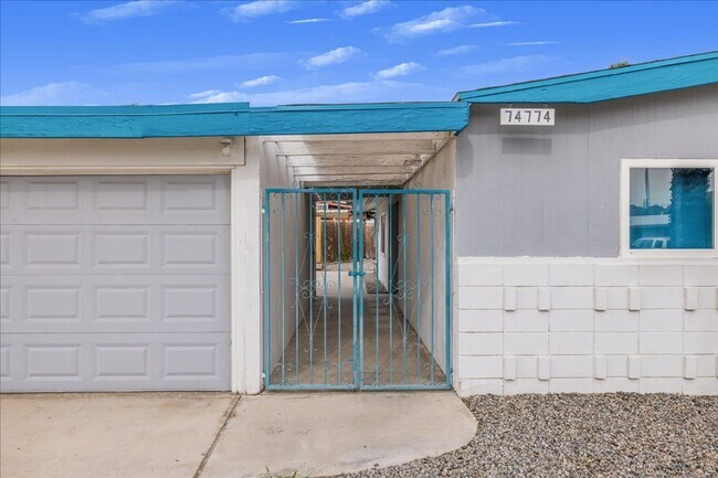 Building Photo - 3 Bed / 2 Bath Home with Two-Car Garage, Laundry and a Storage Shed/Work Space