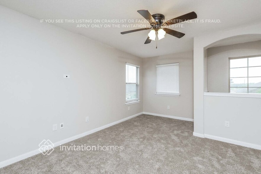 Building Photo - 13427 Colorado Parke