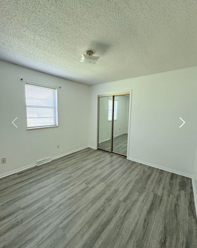 Building Photo - Cozy 2 bedroom, 1 bath in Independence!