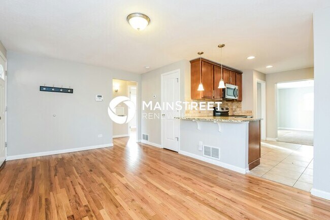 Building Photo - 3 Bedroom Pet-Friendly Home in Englewood, CO with Main Street Renewal