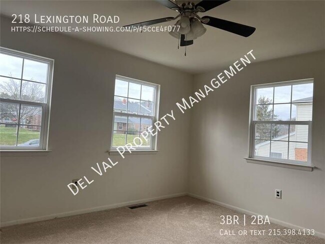 Building Photo - 218 Lexington Rd