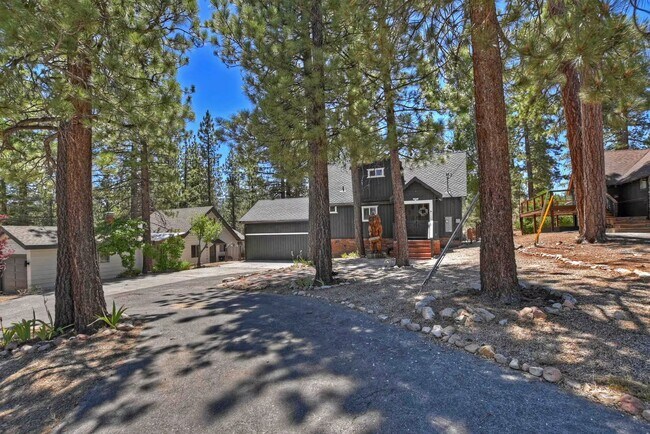 Building Photo - 1126 Sugarpine Rd