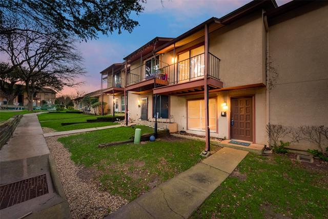 Building Photo - 5620 Marina Dr