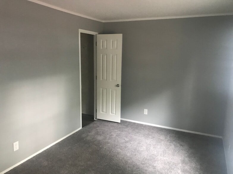 Interior Photo - Shadeland Estates