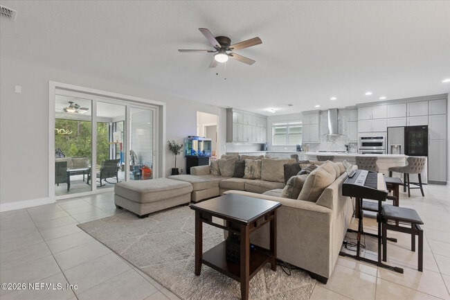 Building Photo - 75470 Sunberry Dr