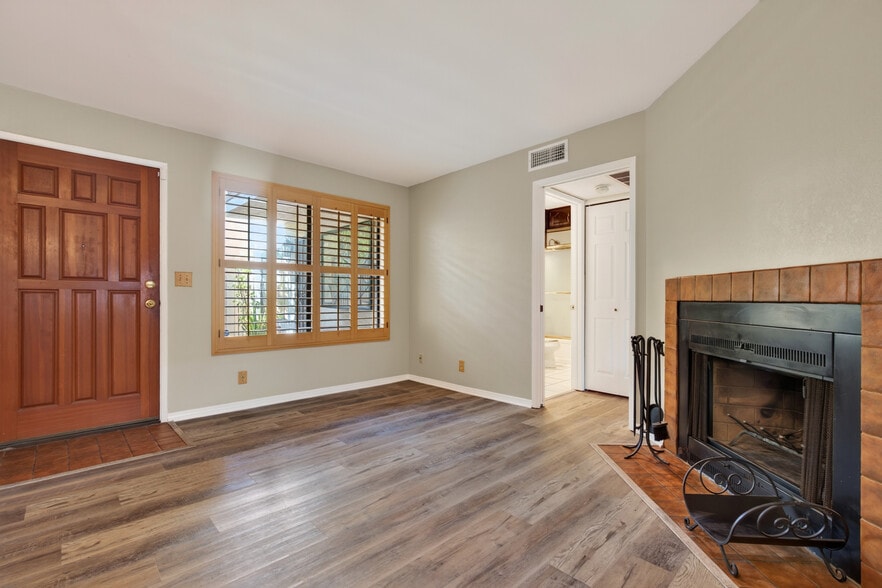 Building Photo - 4255 33rd St